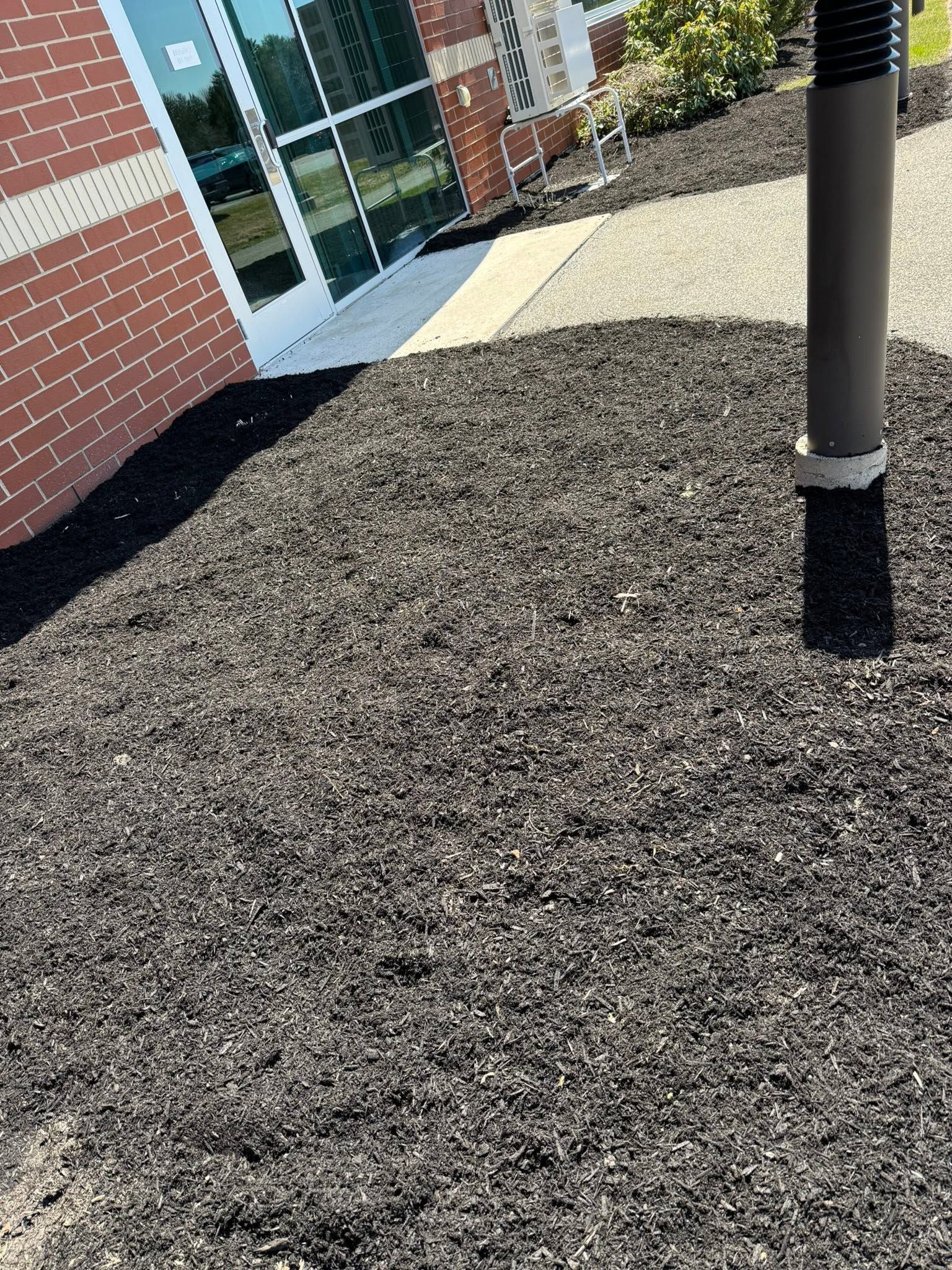 4 Mulch Installation